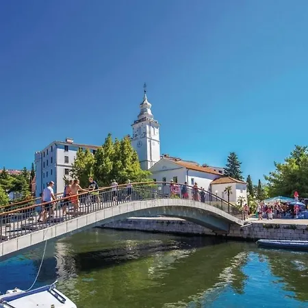 Appartamento Una, 150m From The Sea, Parking, Crikvenica, Dramalj